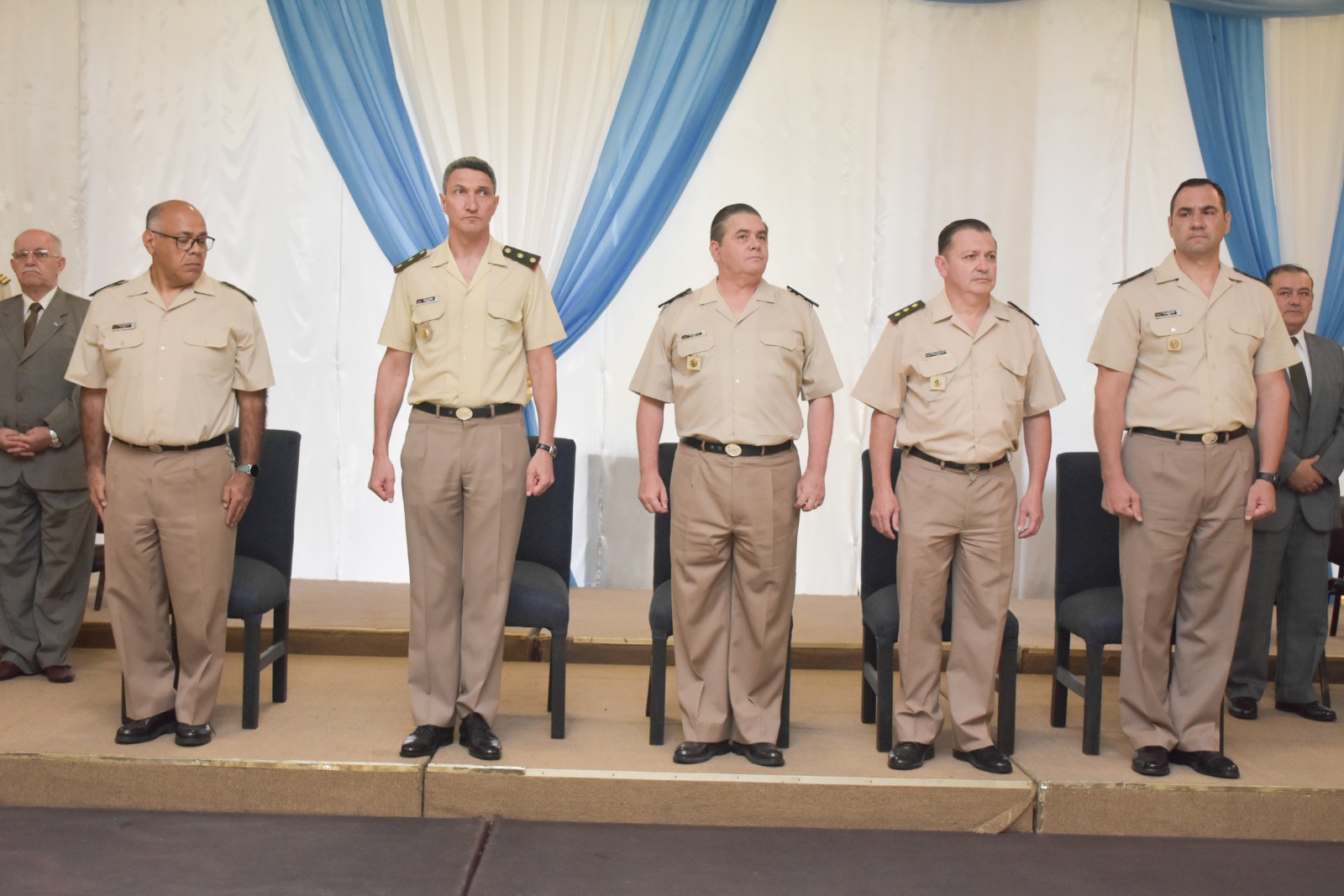 Acto de egreso de los cursos “Oficial de Estado Mayor” y “Auxiliar de