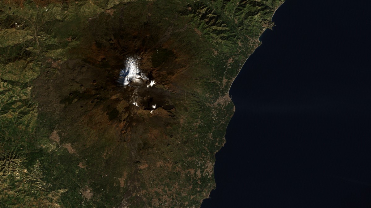 Monte Etna, Italia - Landsat 7 ETM+ - 17 de Diciembre de 2000