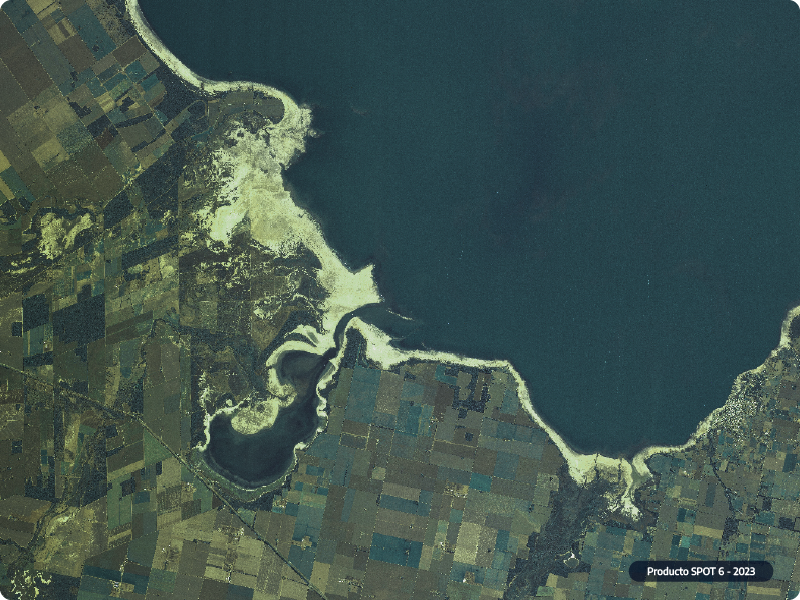 Imagen de la laguna de Mar Chiquita captada del satélite Spot y procesada por la Unidad de Atención al Usuario de la CONAE.