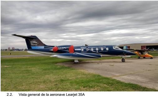 Foto de la aeronave vista de costado