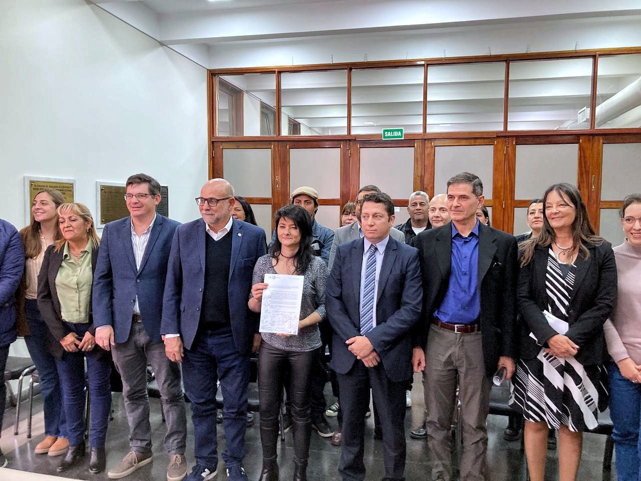 Firma del acuerdo por “Un debate electoral sin discriminación” en Catamarca