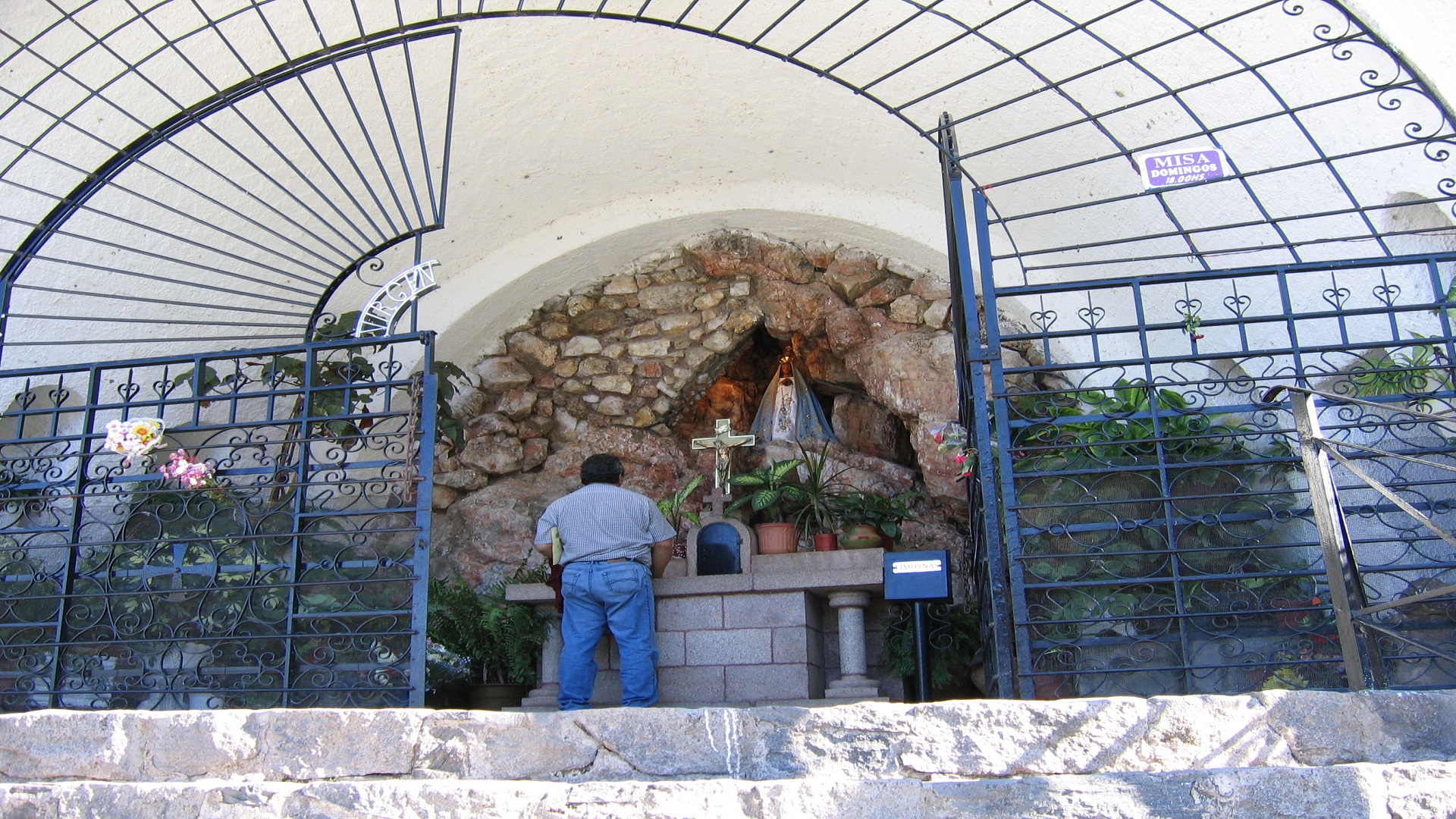 Gruta Virgen del Valle