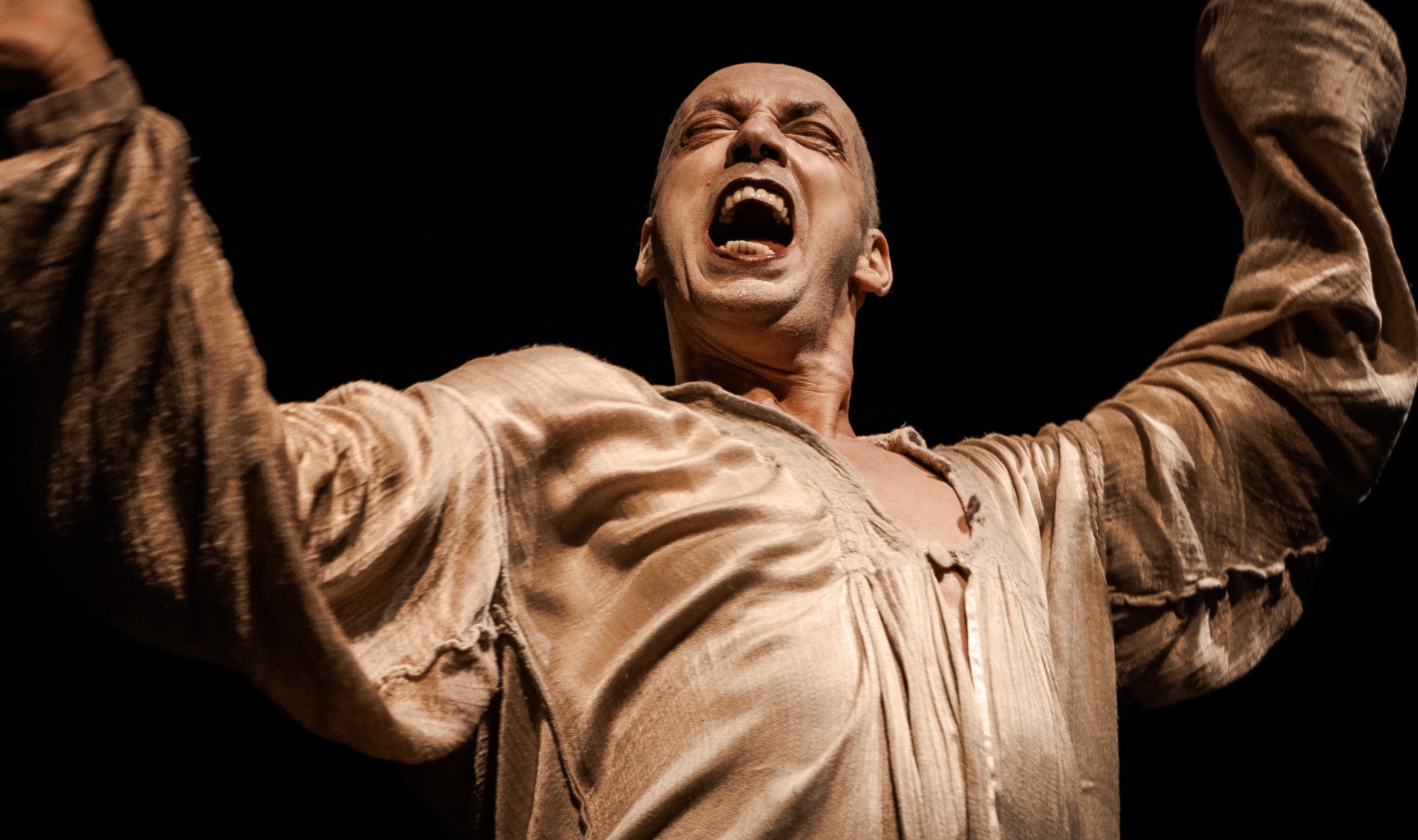 Pompeyo Audivert en “Habitación Macbeth”.