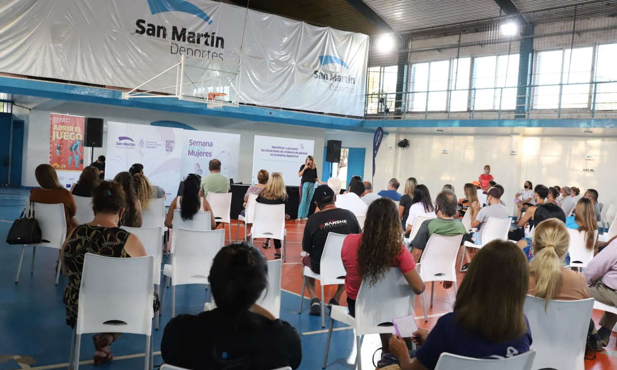 Encuentro de formación en género para clubes de San Martín