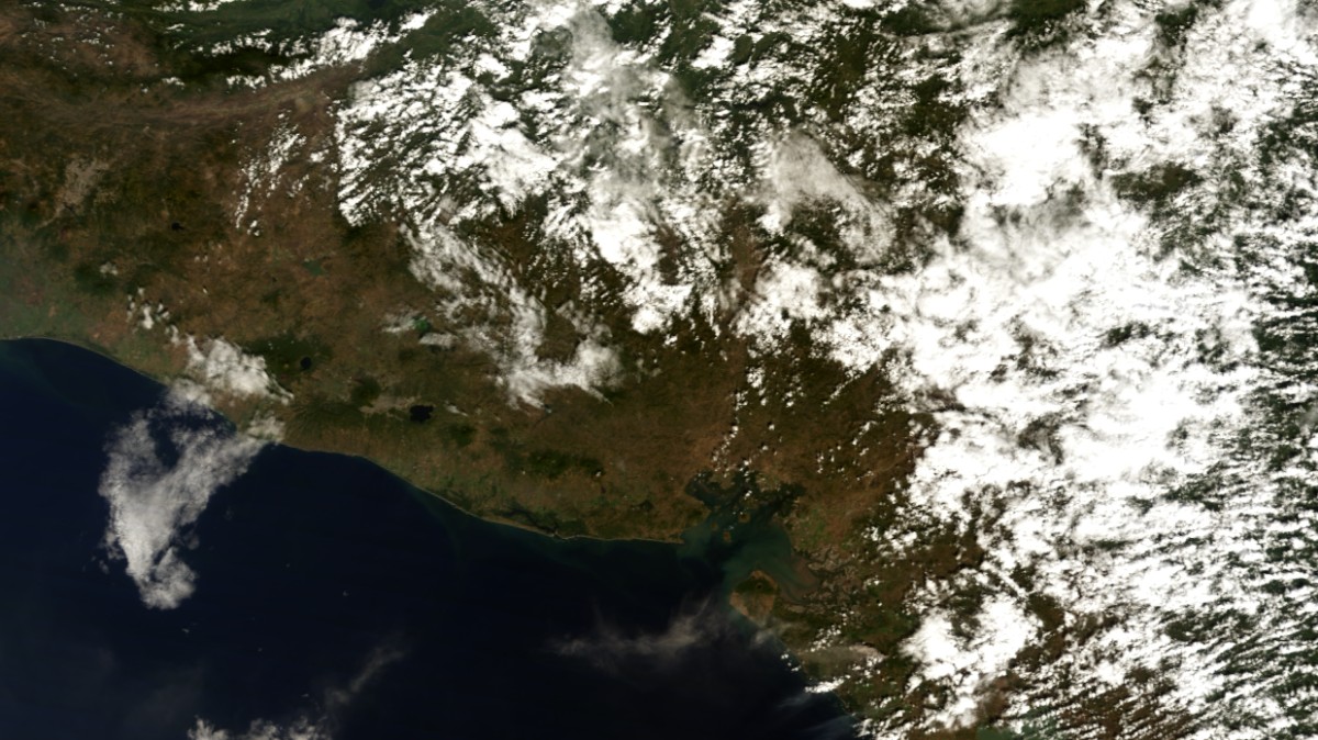 Volcán San Cristóbal, Nicaragua - Aqua MODIS - 27 de Diciembre de 2012