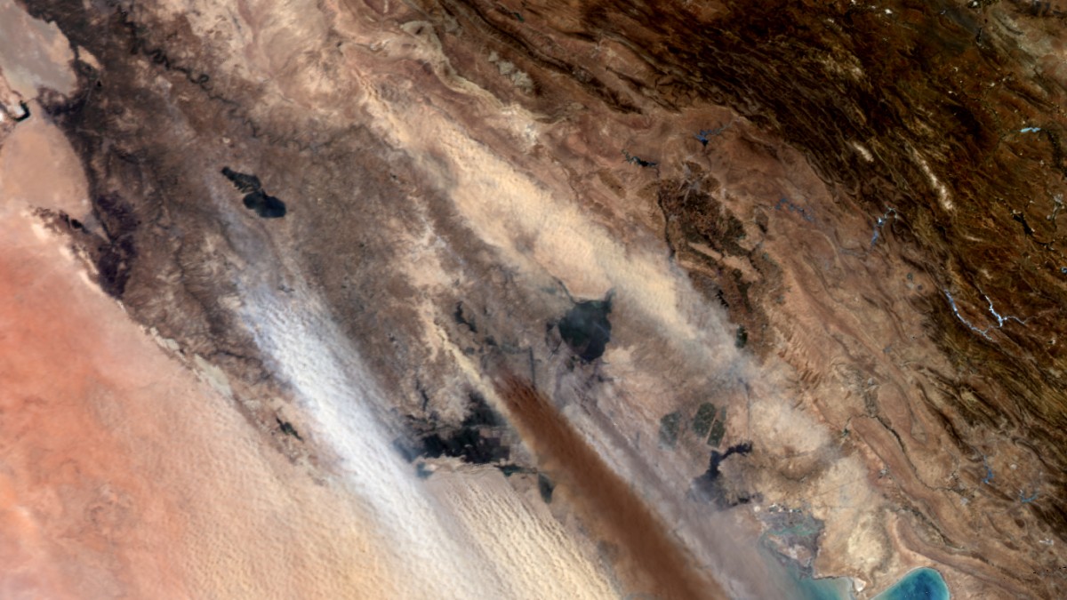 Tormenta de Arena en el Golfo Pérsico - Aqua MODIS - 2 de Junio de 2012