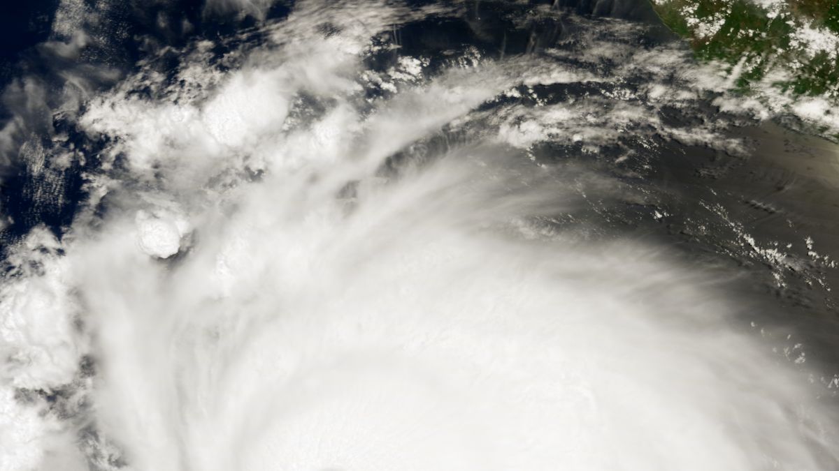 Huracán Cristina - Terra MODIS - 12 de Junio de 2014