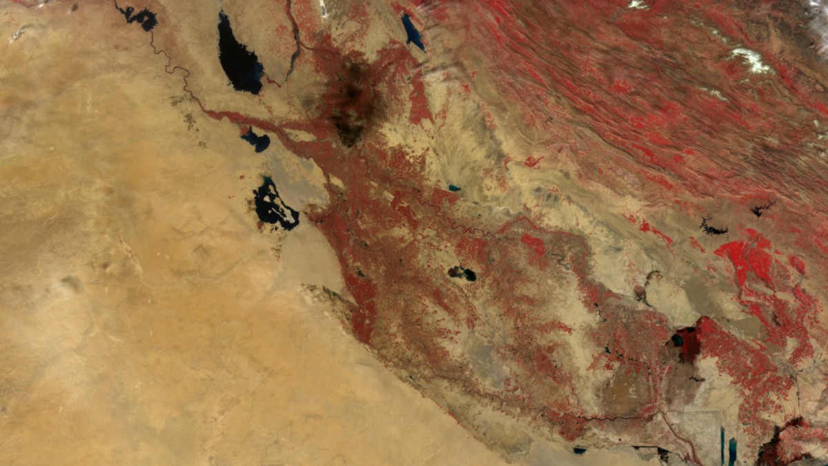 Quema de Petróleo, Irak - Aqua MODIS - 4 de abril de 2003