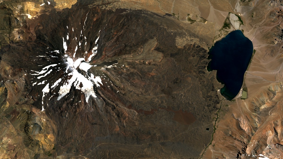 volcan maipolaguna del diamante argentinachile alos_avnir-2 2011-01-27 color natural