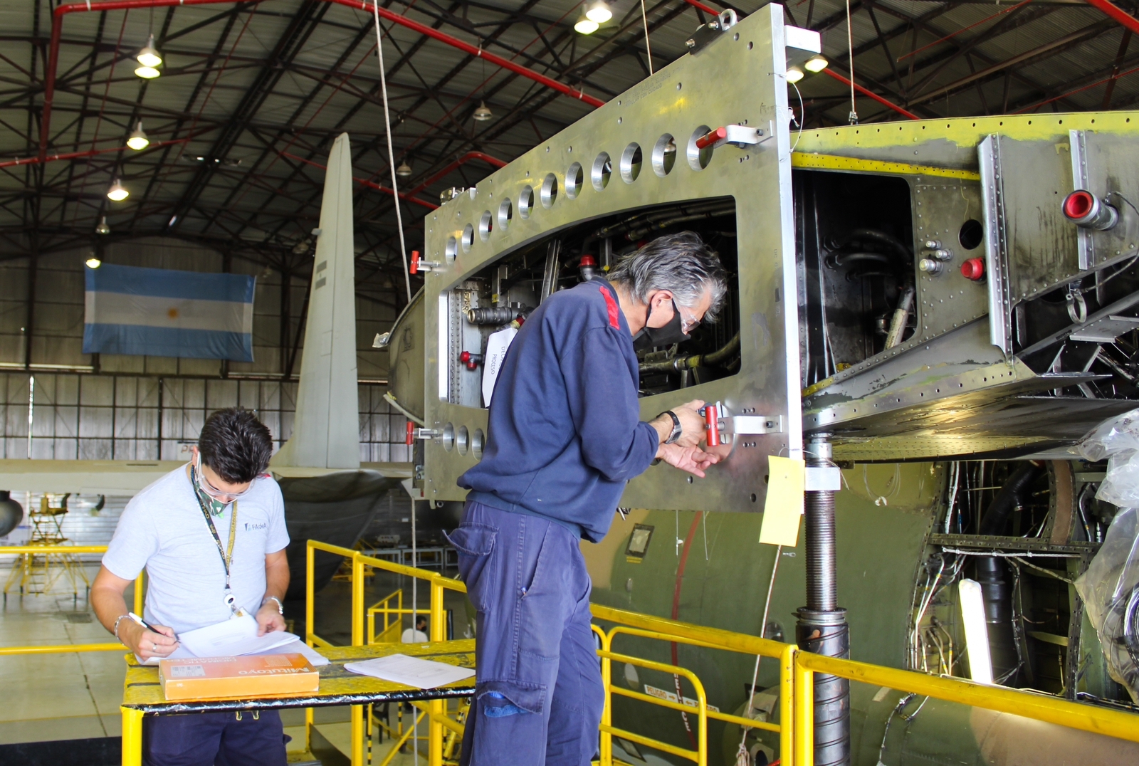 FAdeA entregó un nuevo avión Hércules modernizado a la Fuerza Aérea Argentina Img-20221223-wa0002