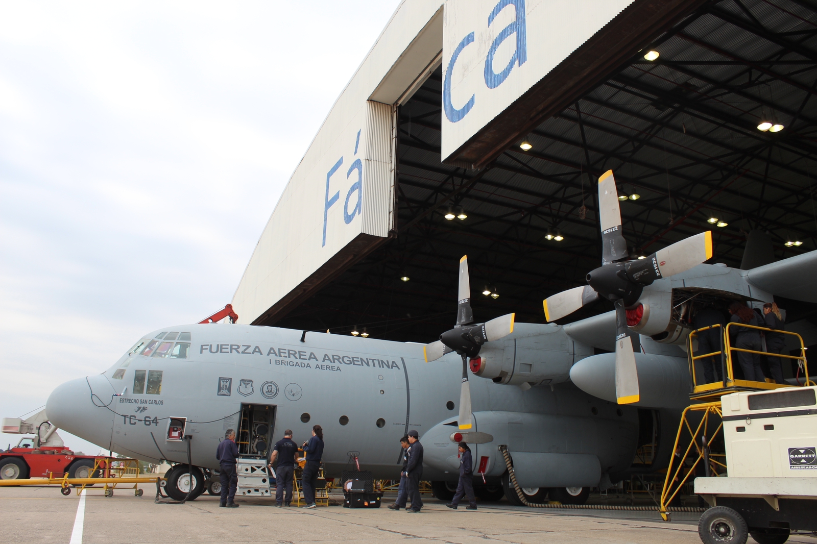 FAdeA entregó un nuevo avión Hércules modernizado a la Fuerza Aérea Argentina Img-20221223-wa0007