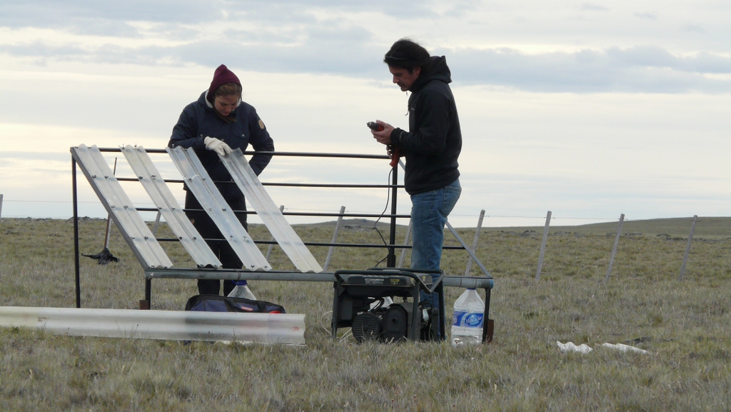 Equipo técnico del INTA Santa Cruz durante las mediciones