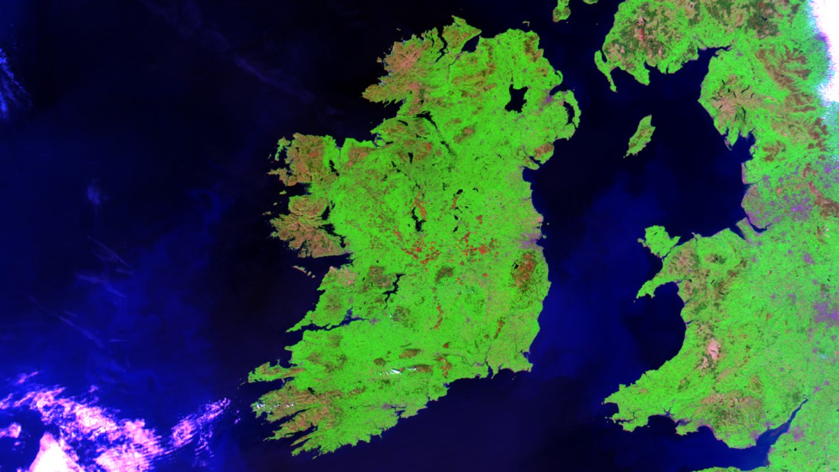 Irlanda - Aqua MODIS - 2 de Mayo de 2007