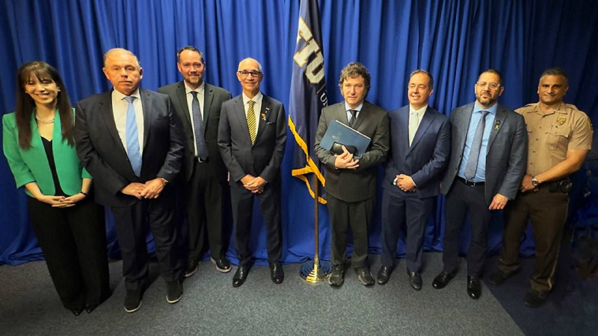 El Presidente asistió al Instituto de Políticas Públicas Jack D. Gordon (FIU)