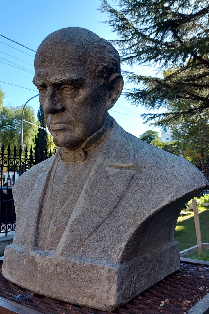 "El jardín de las esculturas" en el Museo Histórico Sarmiento.