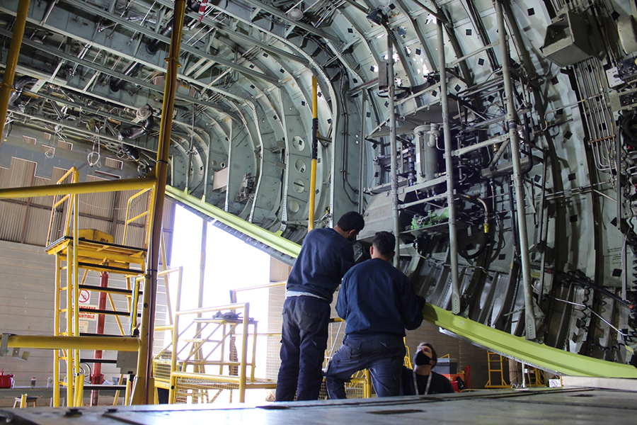 La Fuerza Aérea Argentina recibió al quinto Hercules modernizado 