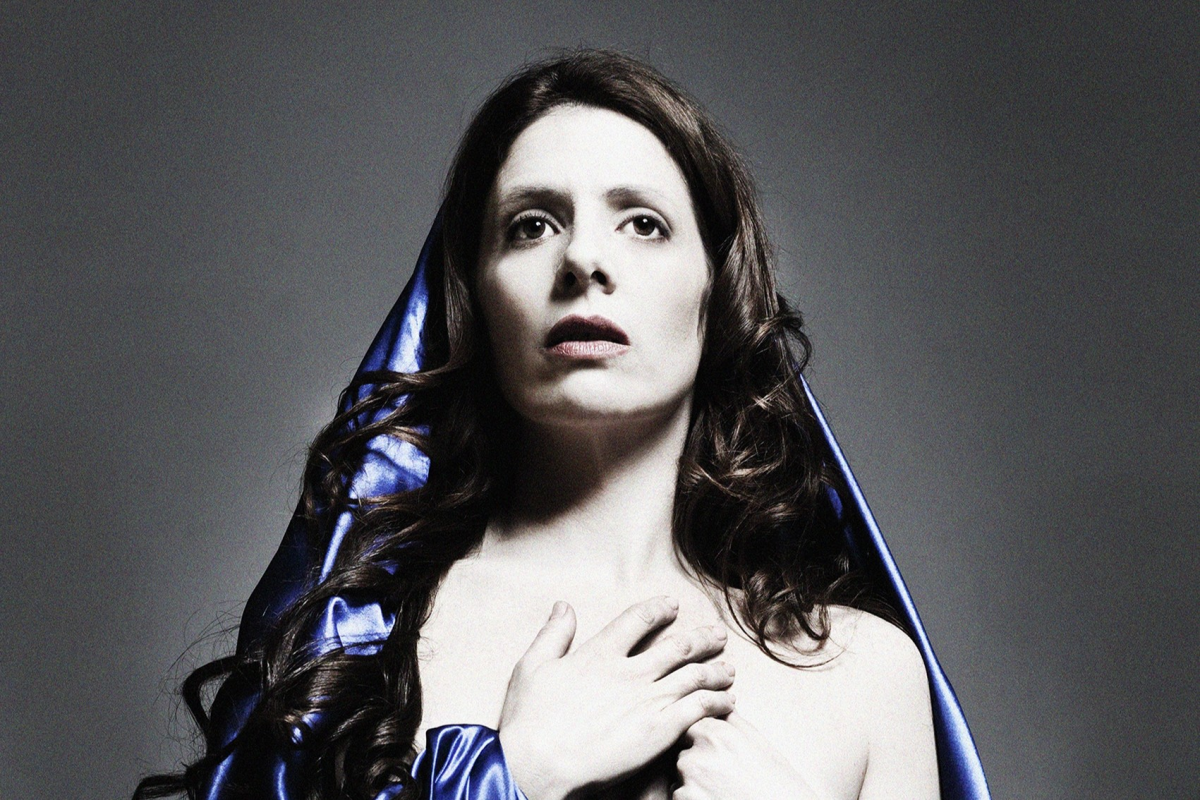 "La mujer puerca" se presenta los sábados de octubre en el Centro Cultural Borges.