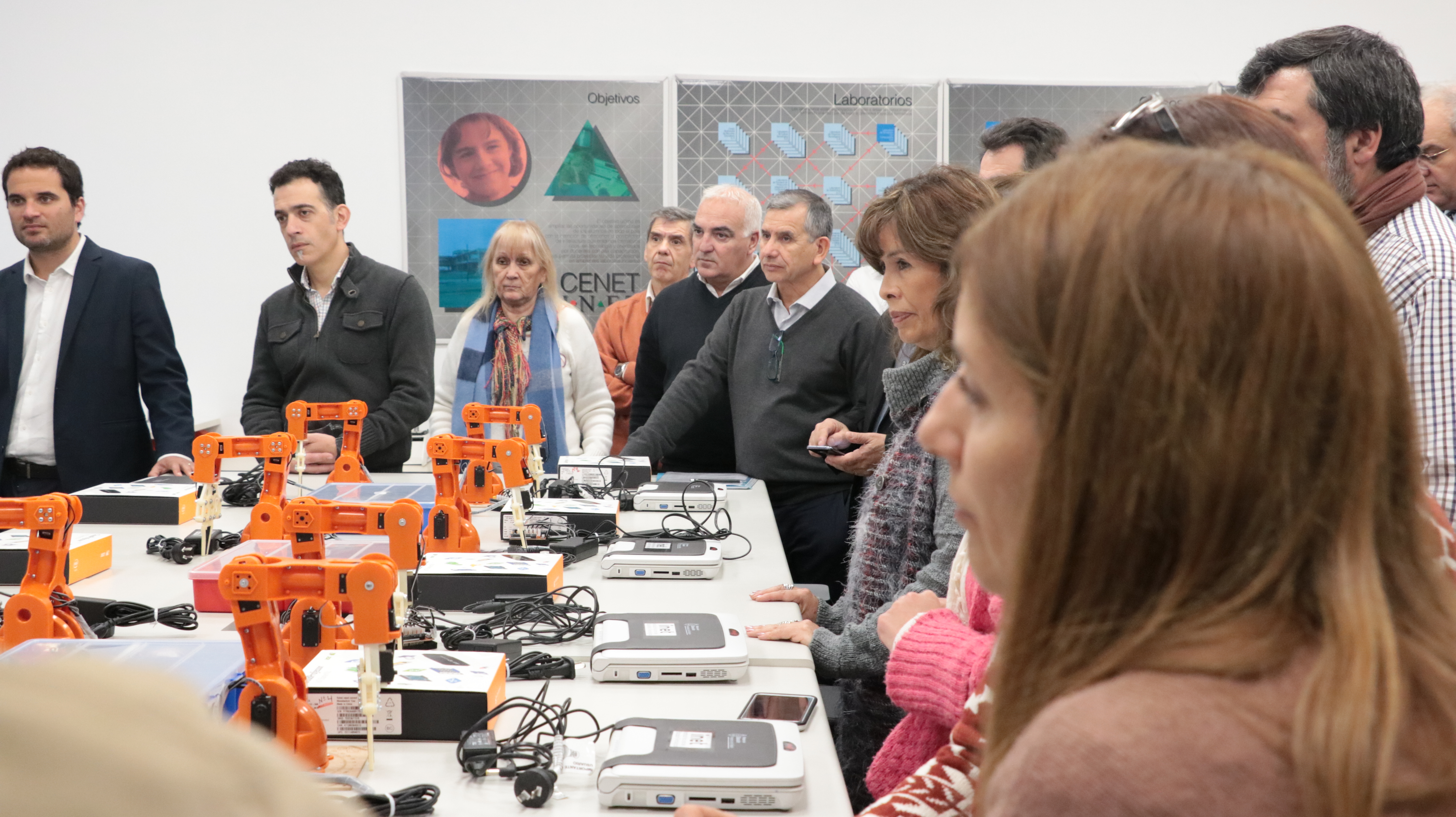 Nuevo Laboratorio modelo de saberes digitales en el INET