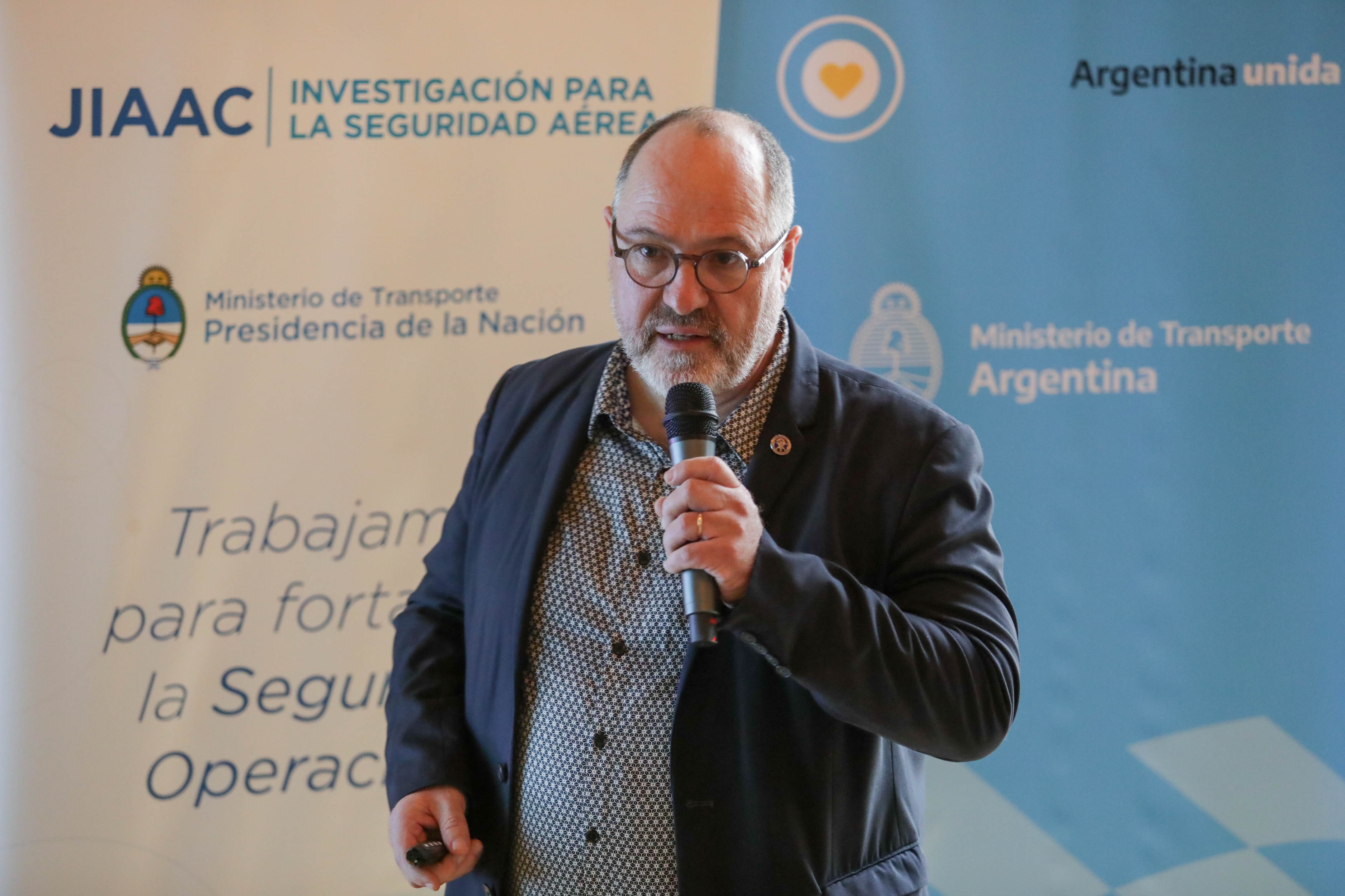 Argentina refuerza la cooperaci&oacute;n con Francia en seguridad a&eacute;rea