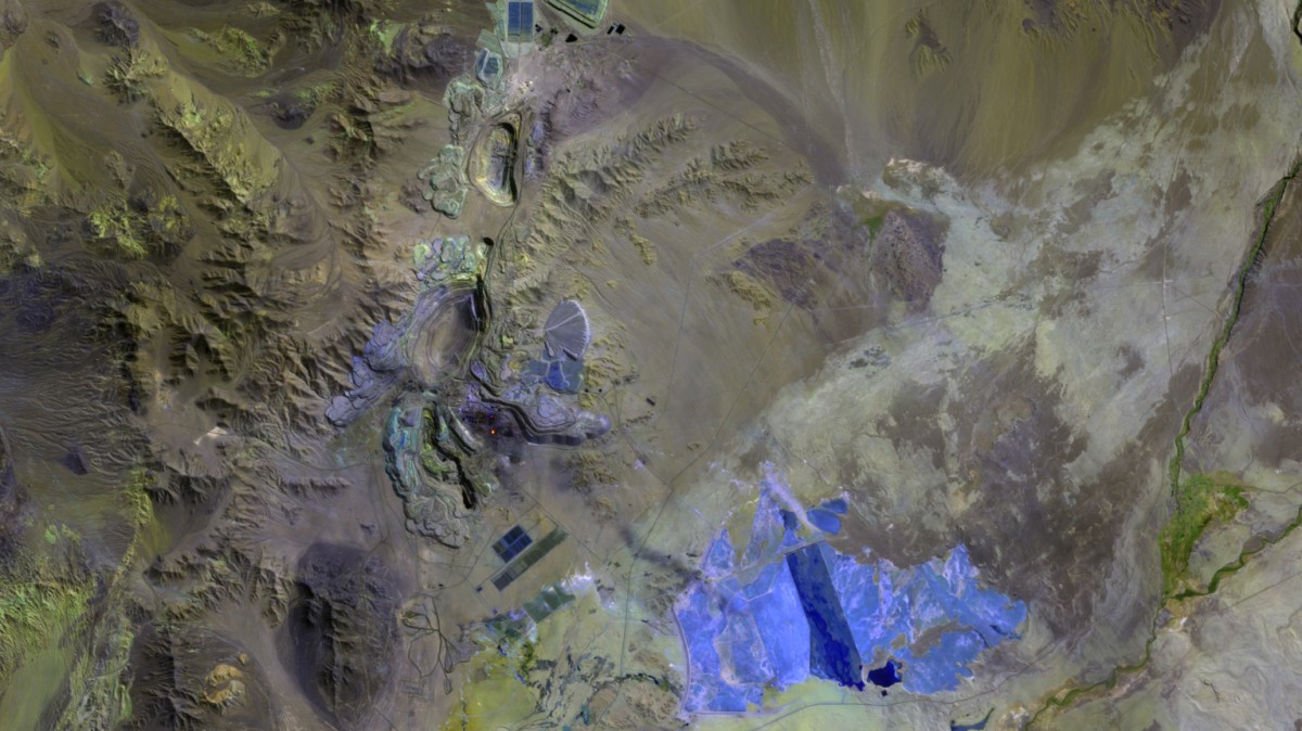 Mina de Chuquicamata, Chile - Landsat 5 TM - 4 de agosto de 2011