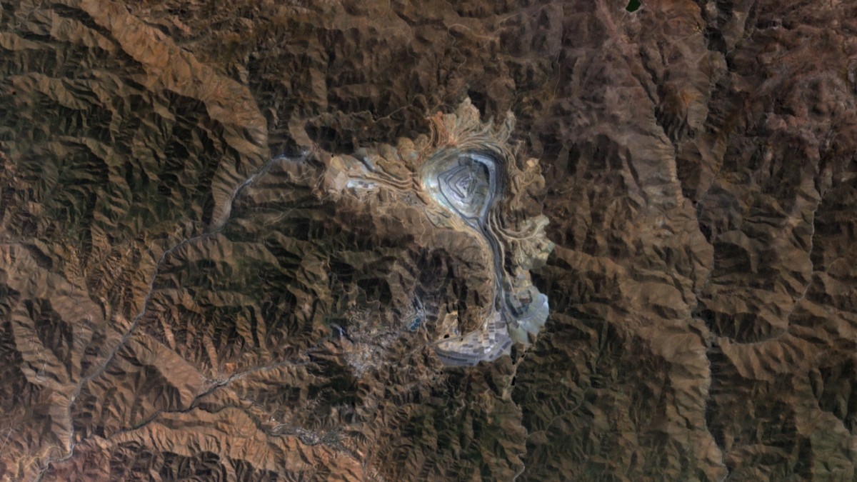 Mina Toquepala, Perú - Landsat 5 TM