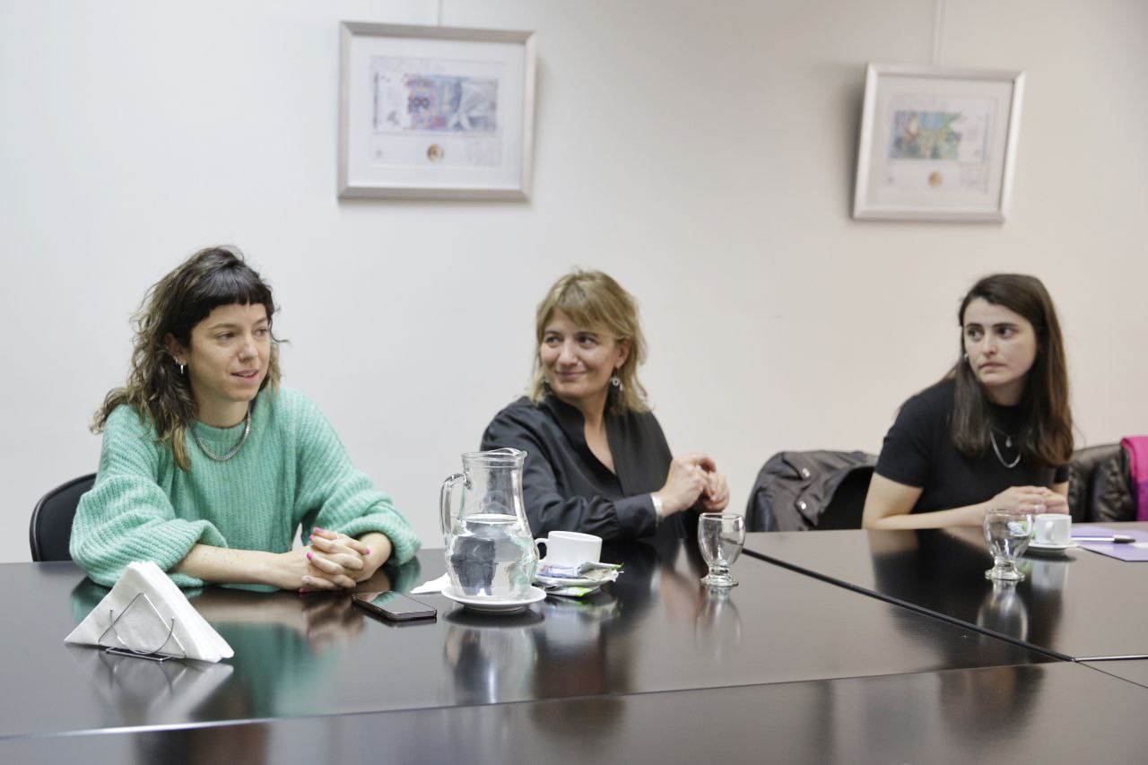 Maloberti, Malacalza y Ferreira durante la firma del acuerdo.