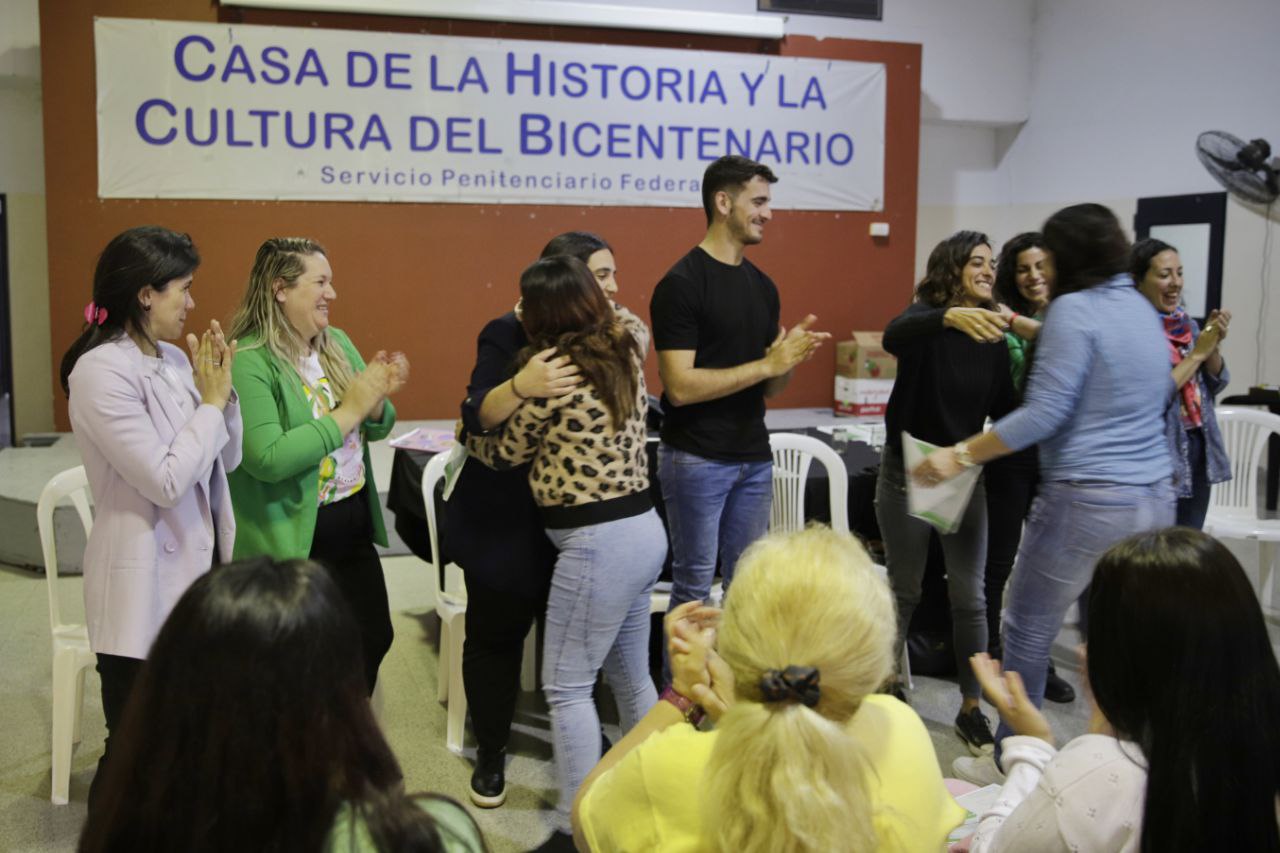 Imagen general de la entrega de certificados
