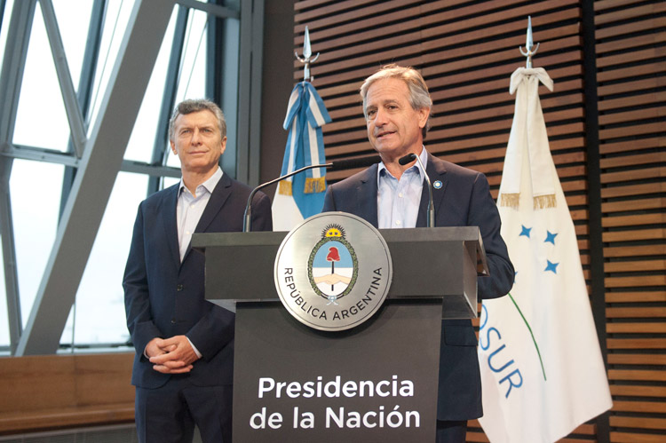 Macri e Ibarra presentaron la renovación del INAP