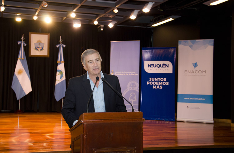 Oscar Aguad insistió en que “debemos igualar el acceso a las comunicaciones para todos los patagónicos".