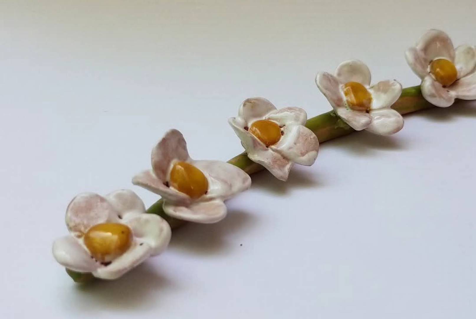 "Flores: un jardín suspendido de Pablo Curutchet", de Pedro Daniel Bedmar Rodríguez.