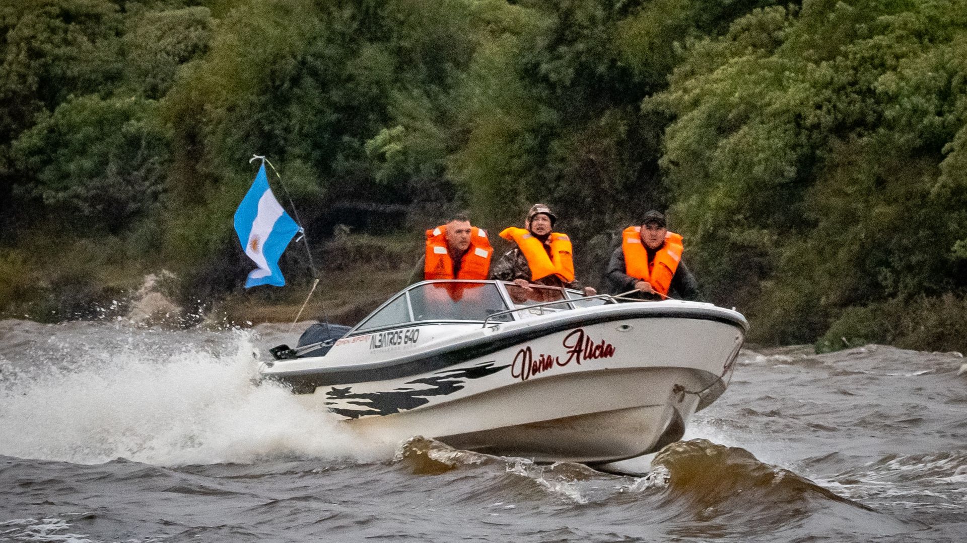 Pesca embarcada, Esquina, Corrientes