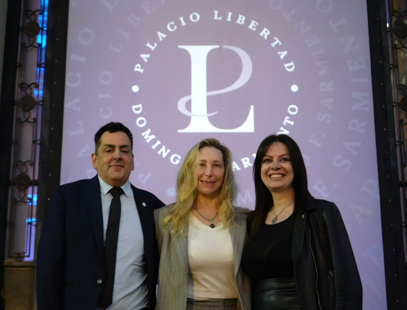Leonardo Cifelli, Karina Milei y Sandra Pettovello, en el Palacio Libertad.