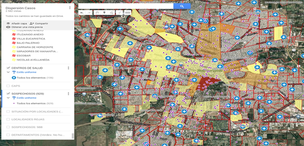 Captura de uno de los mapas que se confeccionaron para el área de Epidemiologia donde se muestran, entre otras capas los Centros de Salud, los ciudadanos sospechosos de ser positivos y los barrios de Córdoba. Este mapa tiene 2582 visualizaciones. Este producto era y es consultado vía telefonía móvil por el ministro de Salud, autoridades de Policía Provincial y directores de Hospitales provinciales, entre otras autoridades.