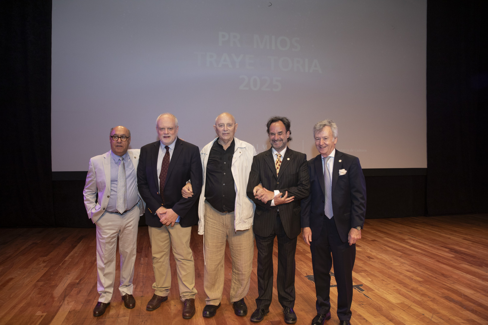 Tulio Andreussi Guzmán junto a Marcelo Nougués, Edgardo Minond, Mauricio Wainrot y Marcelo Griffi