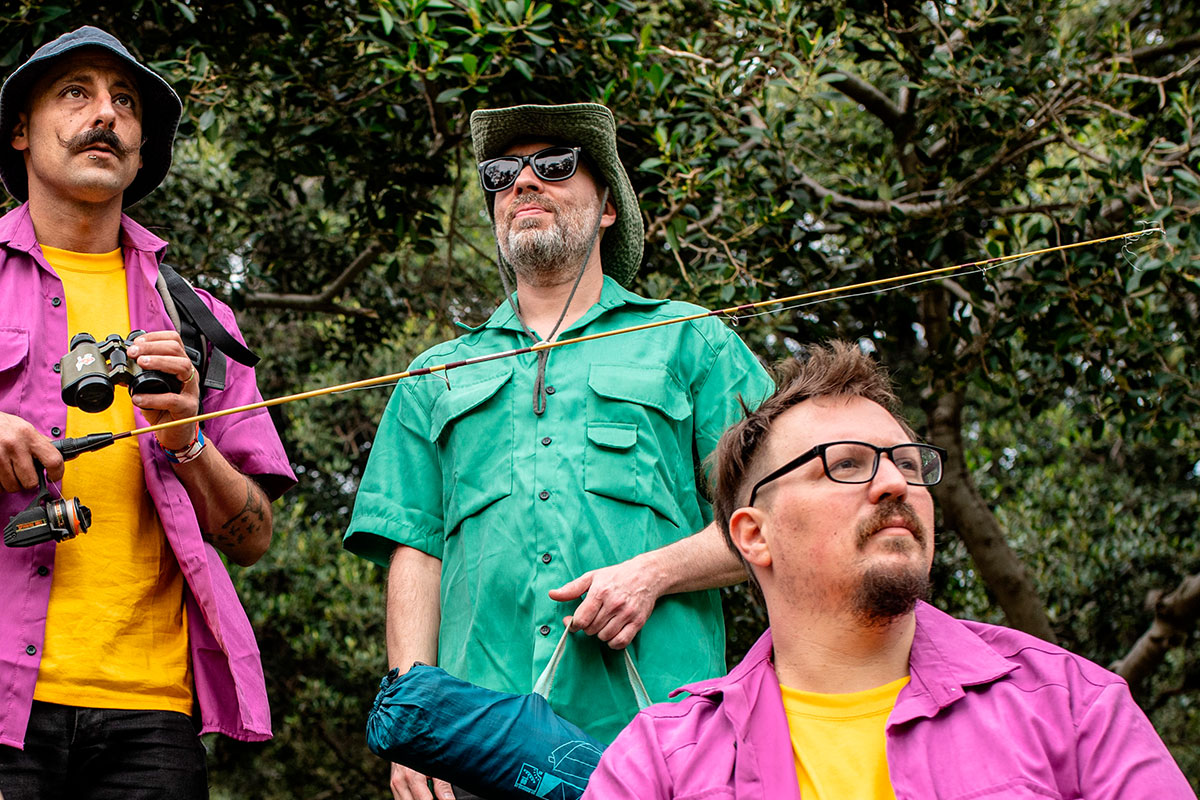 El grupo de música Qué rompimos? presenta "El campamento". El grupo de música Qué rompimos? presenta "El campamento".