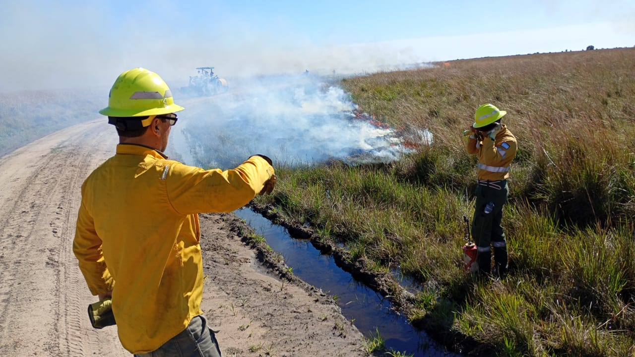 Quemas prescritas en el Parque Nacional Iberá