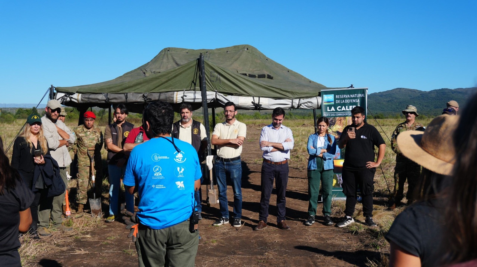 Reforestaron con 1500 plantas nativas en la Reserva Natural de la Defensa La Calera