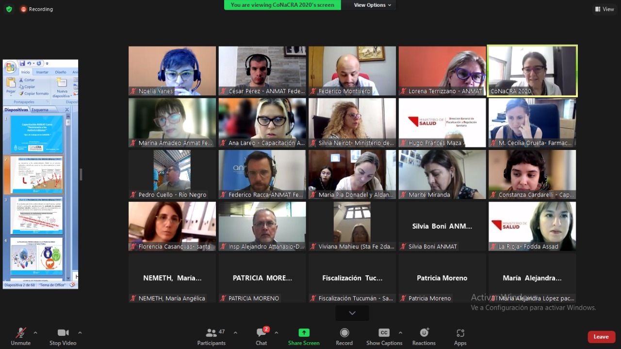 Imagen de especialistas conectados a la capacitación virtual a través de un zoom.