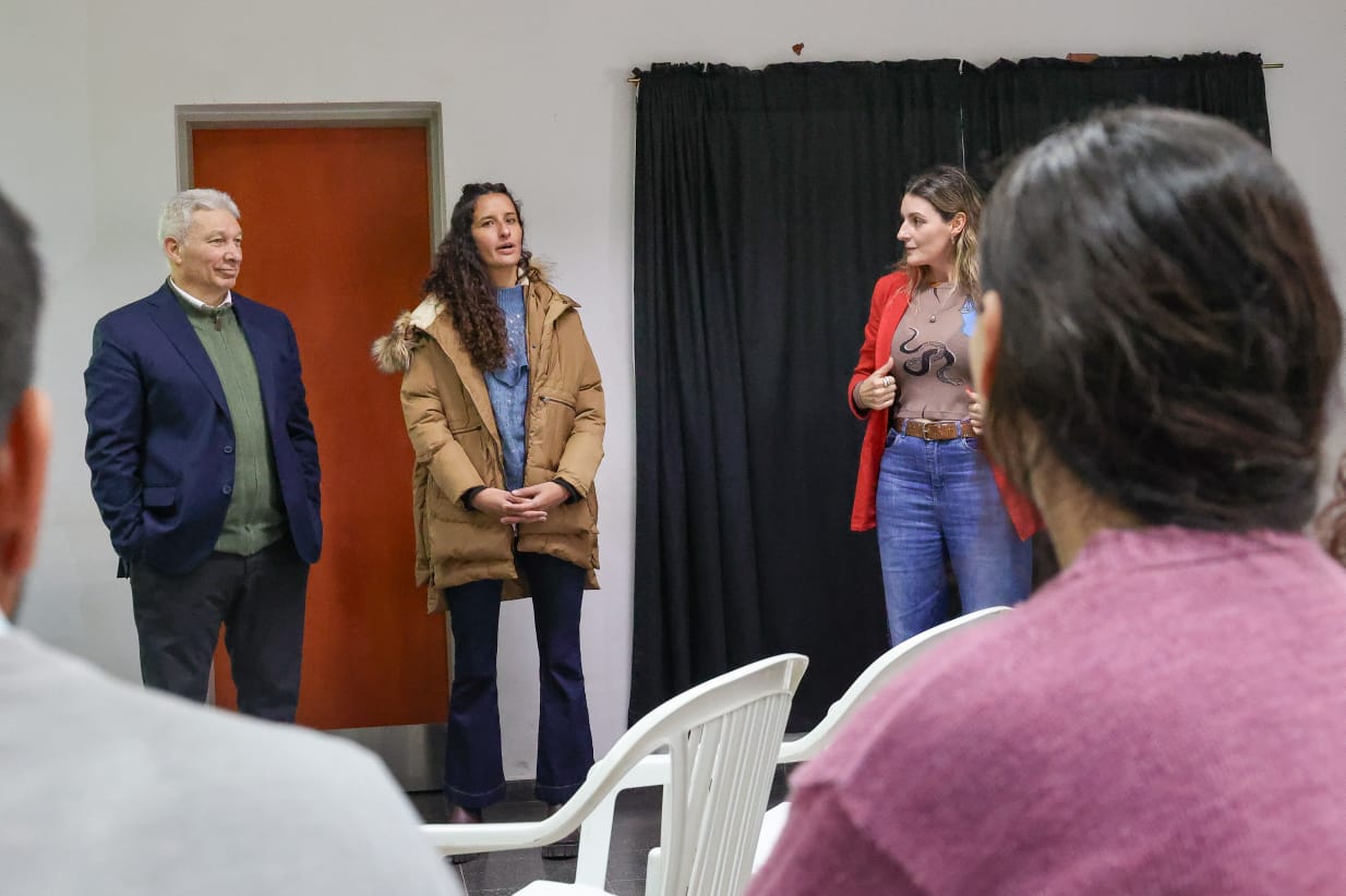 Reunión con vecinos en General Acha Texto alternativo 5