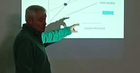 En el encuentro se desarrollaron presentaciones con ejemplos prácticos. En el encuentro se desarrollaron presentaciones con ejemplos prácticos.
