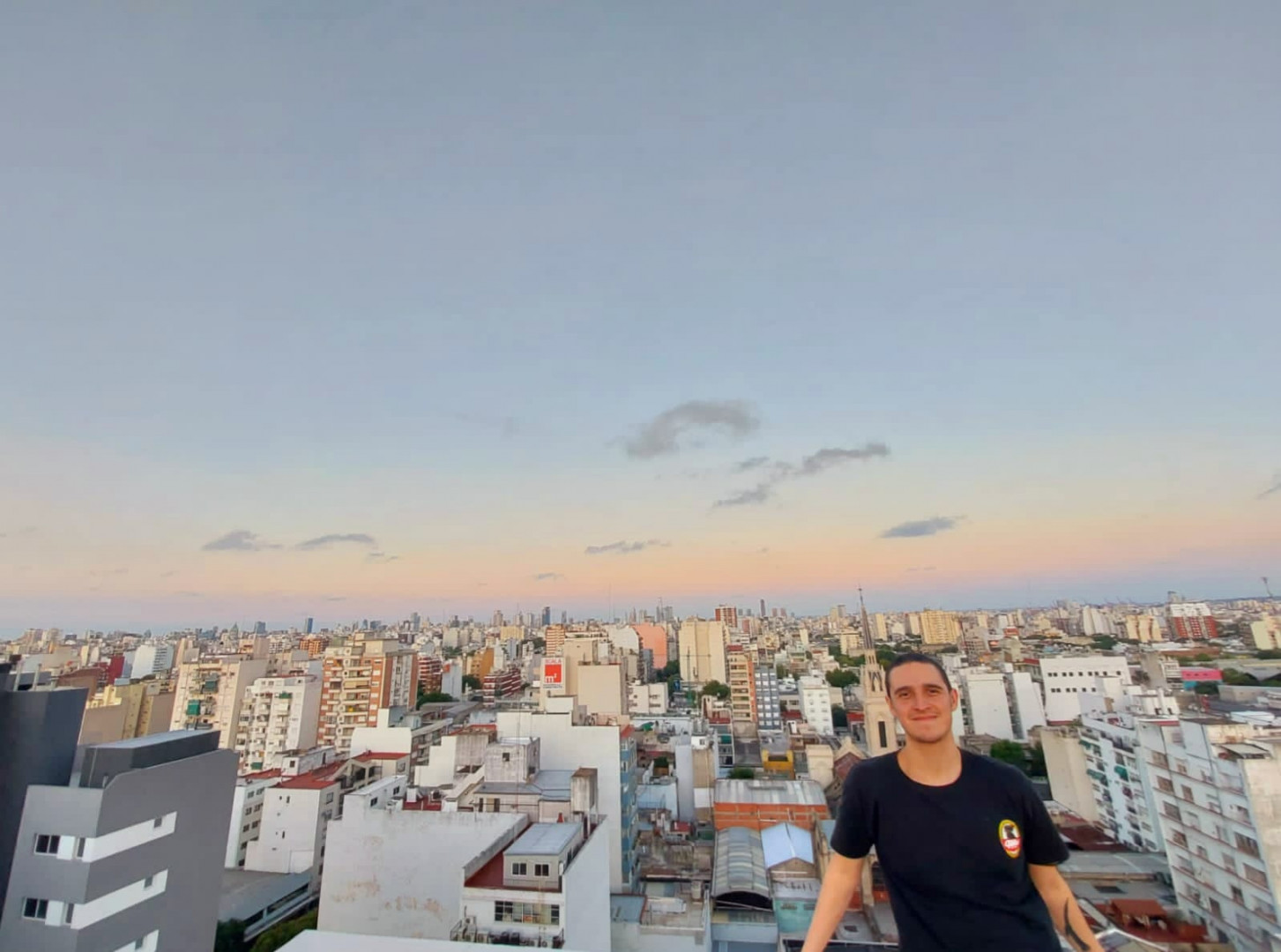 El paisaje urbano desde el barrio de San Cristóbal, Ciudad de Buenos Aires.