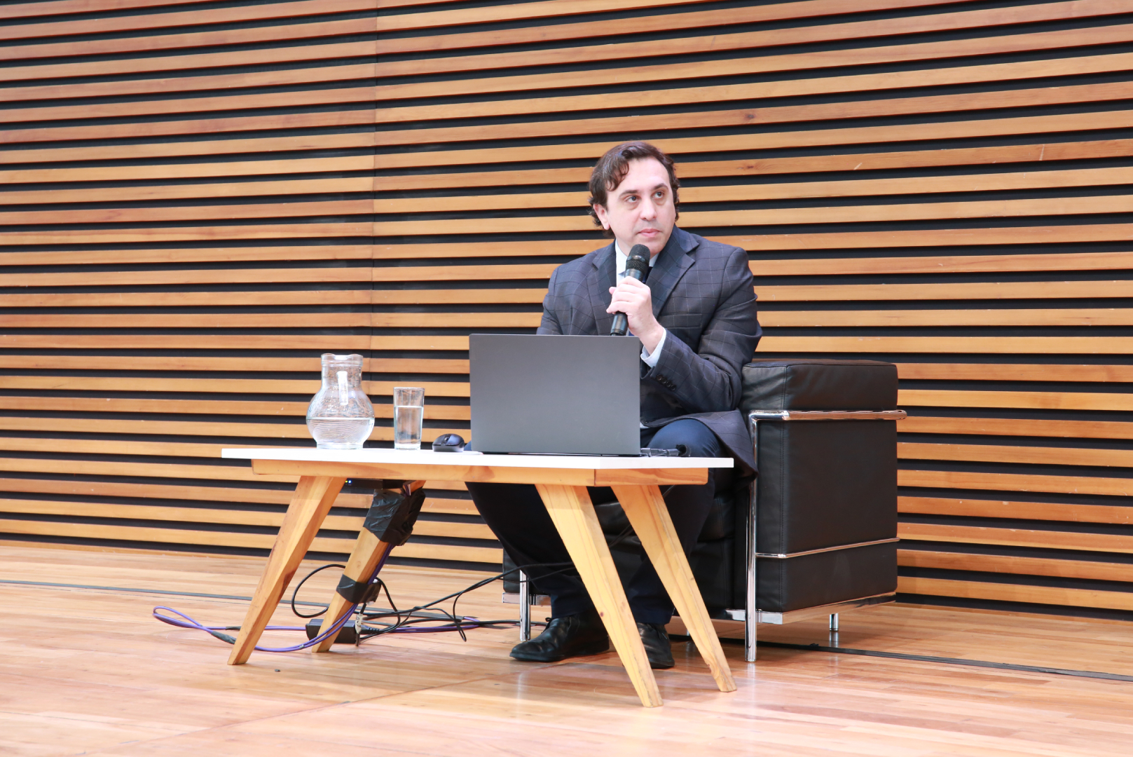 Santiago Valentino, Gerente de Planeamiento y Servicios Culturales Santiago Valentino, Gerente de Planeamiento y Servicios Culturales