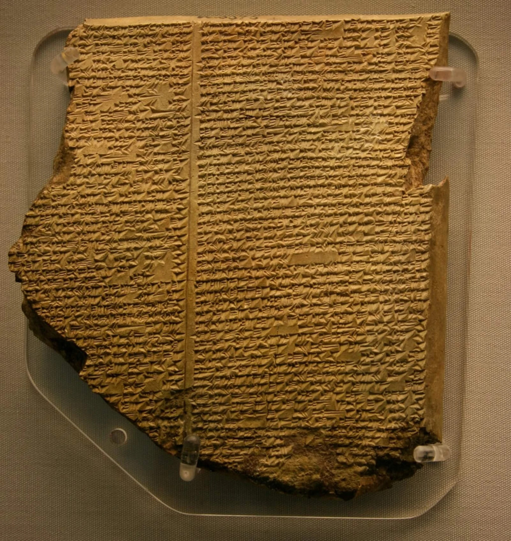 Epopeya de Gilgamesh en la que se relata el episodio del Diluvio. British Museum. © Wikimedia Commons