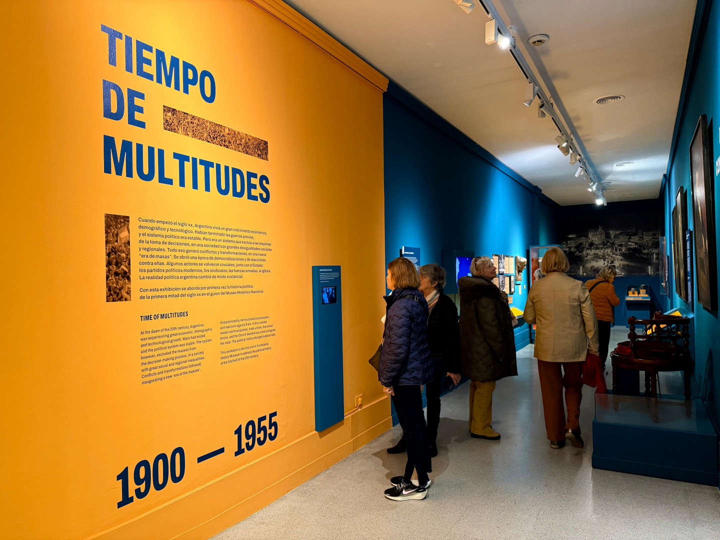 “Tiempo de multitudes”. La muestra puede recorrerse en el Museo Histórico Nacional.