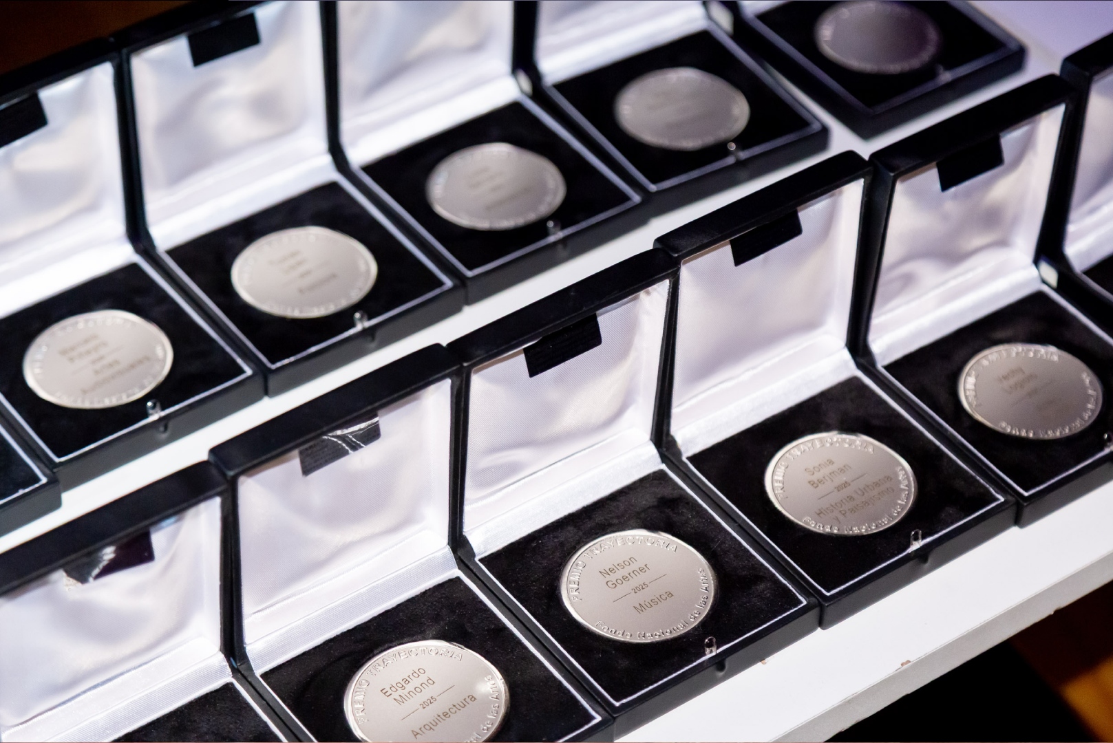 Medallas diseñadas por el equipo del Banco Central de la República Argentina