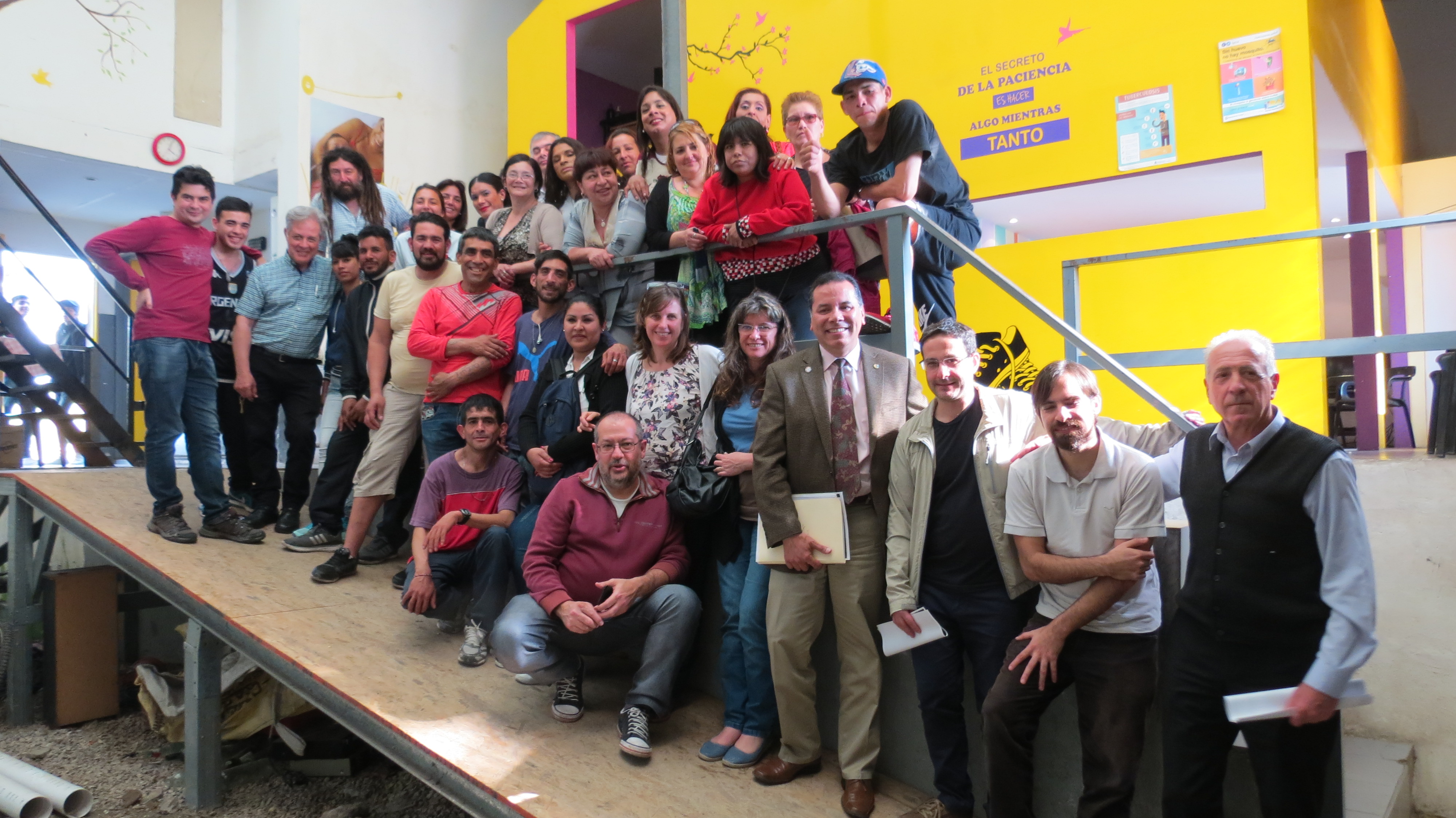 Equipo de OPS por tuberculosis