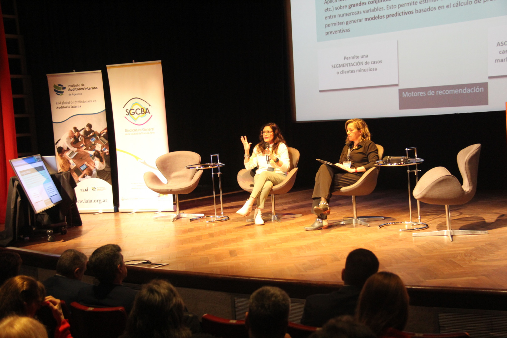 Marina Varela, Gerenta de Proyectos Especiales y Mariana Basualdo,  Secretaria de Normativa e Innovación de SIGEN