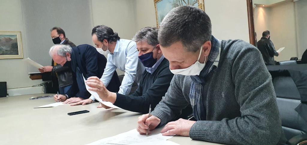 Finaliz&oacute; el conflicto en el sector pesquero y la actividad continuar&aacute; de manera normal