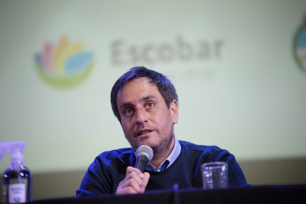 Cabandi&eacute; y Sujarchuk firmaron un convenio para impulsar pol&iacute;ticas ambientales en Escobar