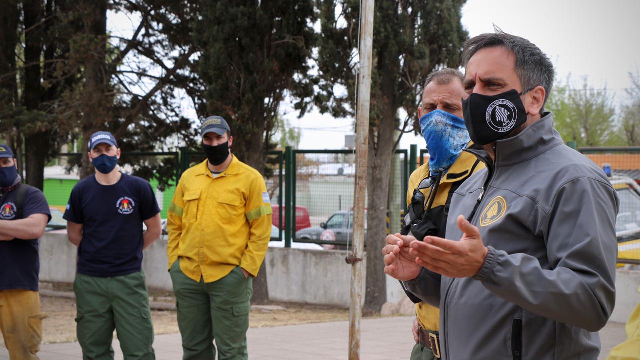 Cabandié recorre zonas afectadas por incendios en San Luis, en tanto el delta del Paraná se encuentra sin focos activos